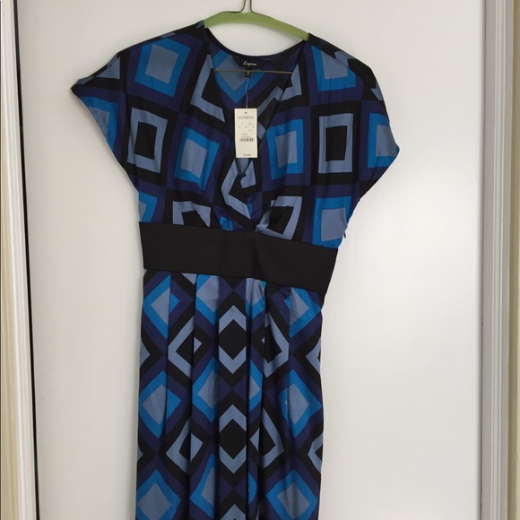 Dress - Picture 2 of 5